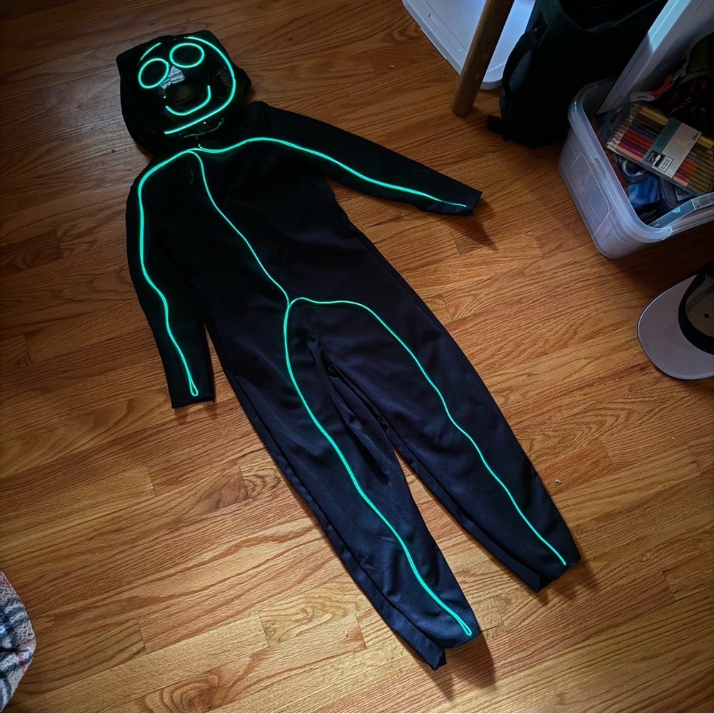 Spirit Halloween kids light up EL wire costume green